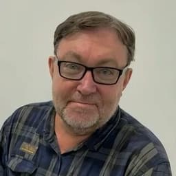 Александр Груздев