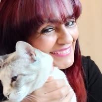 Mulher funil escova alisadora