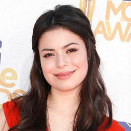 Miranda Cosgrove (Herself)