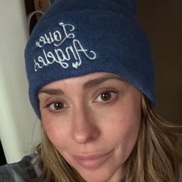 Jennifer love Hewitt 