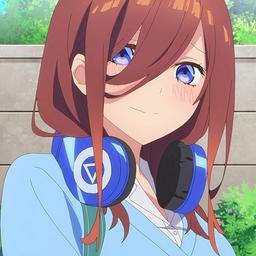 Miku Nakano Español Latino