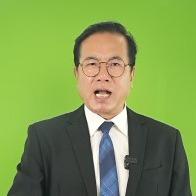 “我做错什么了啦”黑西装男绿幕演员