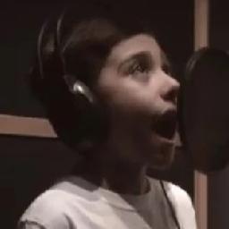 Samuel Peláez (Locutor de Discovery Kids)