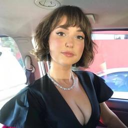 Milana Vayntrub