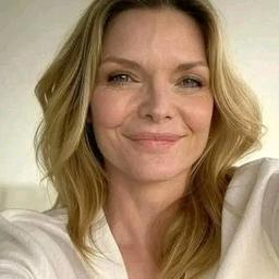 Michelle Pfeiffer 