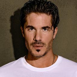 nikos oikonomopoulos