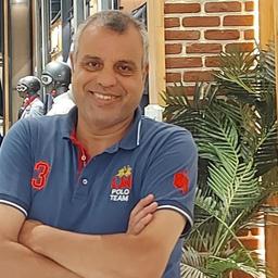 مستر وائل غياتة 