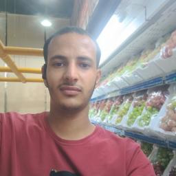 انا انسان طموح واحب المصاري على طول