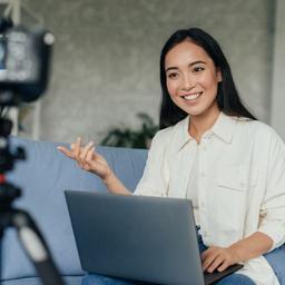 SIMPLE - 01 MULHER NOVINHA