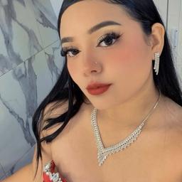 Yuliana Ramirez platica 