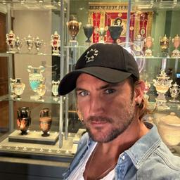 Daniel Euan Henderson 