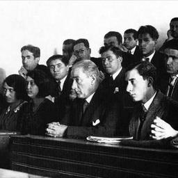 Atatürk Seslendirme