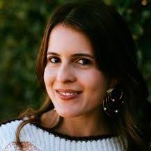 Lulú Vieira (Locutora de Discovery Kids)