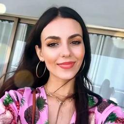 Victoria Justice 