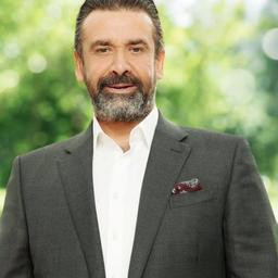 كريم عبد العزيز