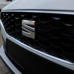 لهجة بيضاءء