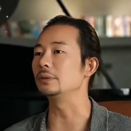 03.25 - 云图扎头发男