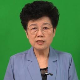 卷毛黑发中年女