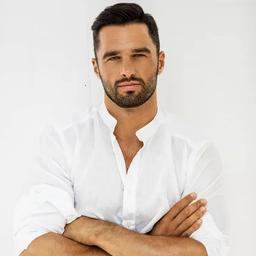 Voz neutral de hombre