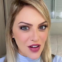 Voz Cintia Cavalheri