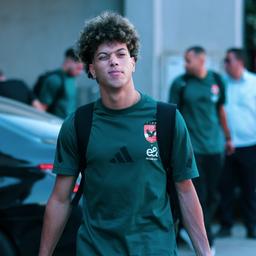 لاعب كرة قدم 