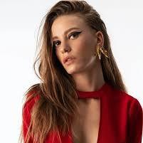 Serenay Sarıkaya