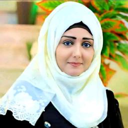 المذيعة مايا العبسي 